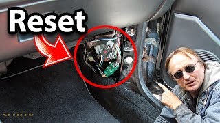 How to Reset Your Car’s Computer Old School Scotty Kilmer [upl. by Ruamaj]