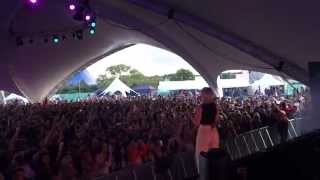 Surprise guest Emma Louise performs My Head Is A Jungle MK Remix at We Are FSTVL 2014 [upl. by Noisla]