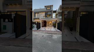 10 Marla Most Beautiful Attractive Design House 🏠 with 5 bed rooms attached bath Bahria Town Lahore [upl. by Lrub]