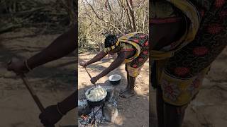 Hadzabw Tribe Woman Preparing Lunch Dishshortsfeed hadzabetribe [upl. by Berglund962]