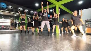 ZUMBA Dancing to quot FIREHOUSEquot WDaddy Yankee sergio el Bailador [upl. by Olihs]