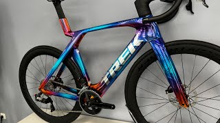 TREK Madone SLR  Project One ICON Chroma Ultra iridescent  Bontrager Aeolus Pro 51  Powermeter [upl. by Boudreaux]