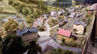 Modelleisenbahn Ausstellung des MEC Schwarzen Berg am dritten Advent h0 tt lgb [upl. by Solly39]