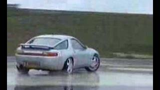 Porsche 928 gts drift glisse rain [upl. by Acassej]