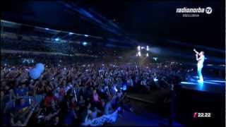 Gigi DAlessio  Arena della Vittoria Bari  28092012  RadionorbaTV Parte 4  Medley Italiano [upl. by Ojeillib]