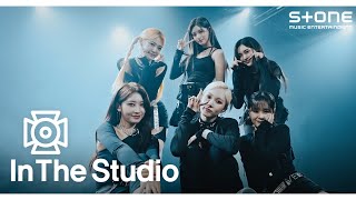 In The Studio 4K EVERGLOW에버글로우  Pirate｜Return of The Girl 인더스튜디오 Stone PERFORMANCE [upl. by Ihdin]