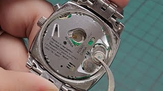 How to replace the batteries in a FOSSIL BIG TIC watch with AE09AA movement ⌚🔋 [upl. by Enerahs]