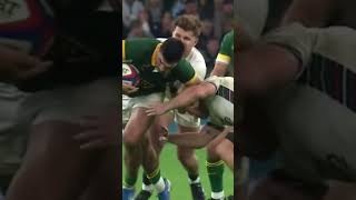 Damian de Allende beating the 🏴󠁧󠁢󠁥󠁮󠁧󠁿English defense with Cheslin Kolbe scoring a BRILLIANT try🔥🇿🇦💪 [upl. by Nared]