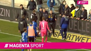 Platzsturm in Saarbrücken nach der Niederlage gegen Viktoria Köln  3 Liga  1 FC Saarbrücken [upl. by Lillywhite]