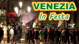 Festa Pazzesca Dei Tifosi Venezia in serie A [upl. by Idou22]