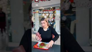 Εσύ τι τρως🤭🍅shorts shortvideo prassas food giros tomato pickyeater funny humor comedy [upl. by Giarg718]