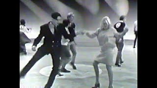 American Bandstand 1967 1967 Dance Contest Finalists You Got To Me Neil Diamond [upl. by Brown385]