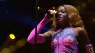 Azealia Banks  Yung Rapunxel Live  at Reading Festival 2013 [upl. by Shane]