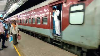 12801 PuriNew Delhi Purushottam Express arriving Bhubaneswar Railway Station [upl. by Enaek]