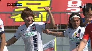 프로축구 진대성 침착하게 PK 성공으로 승부는 원점 0510 [upl. by Hapte]