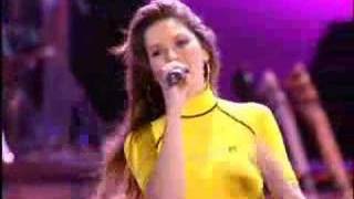 Shania Twain  That Dont Impress Me Much Live in Chicago  2003 [upl. by Bat]