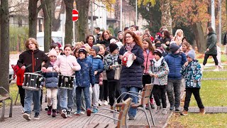 Partizánske zaplnili zvuky bubnov [upl. by Barclay]