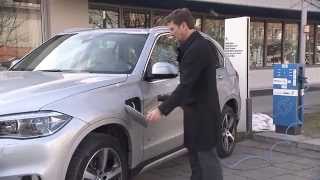 BMW X5 xDrive40e  Charging Process [upl. by Marlie155]