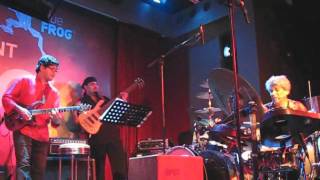 Trilok Gurtu  Seven Brings Returns Live at Blue Frog [upl. by Mairim]