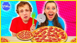 TINY VS GIANT HOT VS COLD CANDY PIZZA Epic 1 Hour Food Challenges [upl. by Oznol]