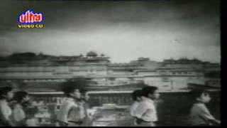 quotAao Bachho Tumhe Dikhayenquot  JAGRUTI 1954 [upl. by Gorman773]