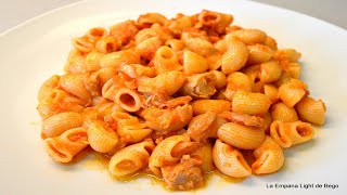 Pasta con Calamares a la americana y atún Receta fácil con latas [upl. by Harimas]