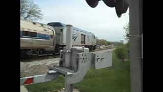 AMTRAK Hiawatha Service Train No 334 Crossing Glenview Road 2012 [upl. by Lindner97]