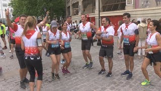 2500 deportistas corren la San Fermin Marathon [upl. by Lambrecht13]