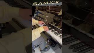 Garota de Ipanema Tom e Vinícius com a Sonoridade de um Piano Samick e as mãos do Uhlik [upl. by Gwenore733]