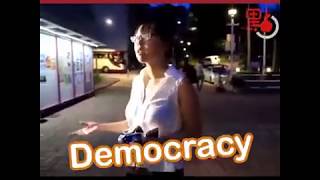 【香港中文大学】内地女学生vs港独学生会长，流利英语撕逼 [upl. by Etteyafal533]