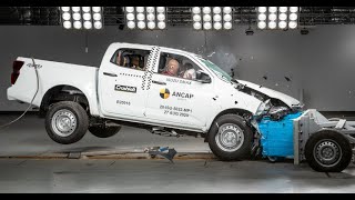 Isuzu Dmax 2021 Crash test by ANCAP [upl. by Ameen218]