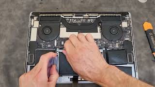 Macbook Pro 2017 Model 1707 Battery Replacement [upl. by Lexine]