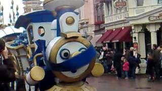 Disneyland ParisThe Disney characters Express [upl. by Hock]