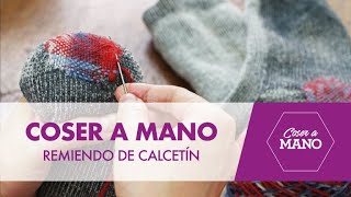 Coser a mano Cómo remendar un calcetín [upl. by Annairdua947]