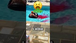 Il Segreto Svelato in Piscina 🤢😱 IG jonathanhanby89 shorts perte [upl. by Rustice683]