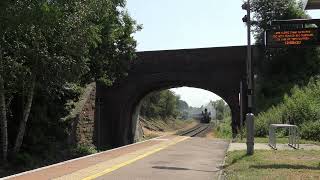 2018 06 28 Trains at Finstock with 60009 UNION OF SOUTH AFRICA [upl. by Yllak]