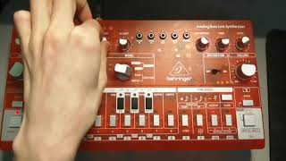 Behringer TD3 space ambience [upl. by Alimat]