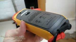 Fluke 373 TrueRMS 600A600V AC Clamp Meters [upl. by Ennaillij]