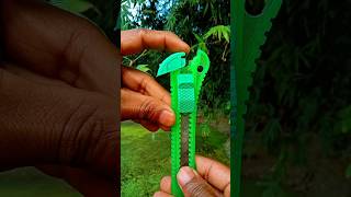 A new way to clean knives 💡camping bushcraft survival outdoors survivalbogura hack [upl. by Meda]