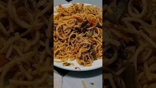 Veg Spicy Noodles Asmr 🍜 😋 shorts FoodforRoomies roommates noodles [upl. by Jerrylee]