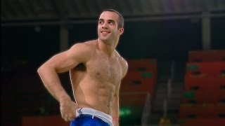 Dança sensual e striptease do olímpico Danell Leyva no Rio 2016 [upl. by Elleniad]