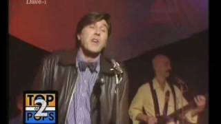 ROXY MUSIC More Than This  TV Performance TOTP 1982 [upl. by Dyane]