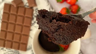 Keto chocolate lava cake  لافا كيك كيتو بالميكرويف [upl. by Martainn]