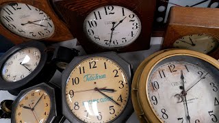 Should daylight savings time come to an end in Canada [upl. by Aicinoid]