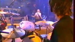 supergrass  mansize rooster  live  1995 [upl. by Bettina806]