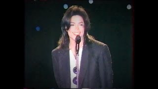 MICHAEL JACKSON EARTH SONG LIVE AT WORLD MUSIC AWARDS 1996 [upl. by Emse]