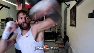 JORGE LINARES SHOWS OFF NEW TRICK ON THE SPEED BAG WHILE TRAINING FOR LOMACHENKO [upl. by Hanoy]