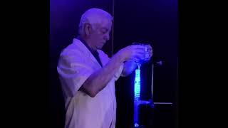 Glowing Illusion acellus sciencelive sciencemagicexperiments bioluminescence [upl. by Odlaw972]