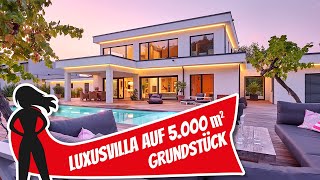 Luxusvilla auf 5000 qm Grundstück von Luxhaus  Hausbau Helden [upl. by Netsyrk]