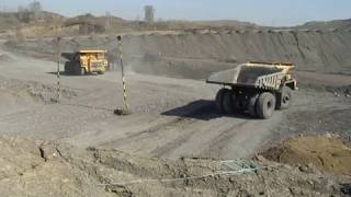 В забое ЭКГ125 погрузка в БелАЗ 75306  Overburden loading into the 220 tonnes truck [upl. by Rosenkrantz]